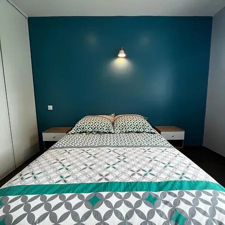 Maison 10 Personnes Avec Piscine Jacuzzi, Proche Du Pal Holiday home